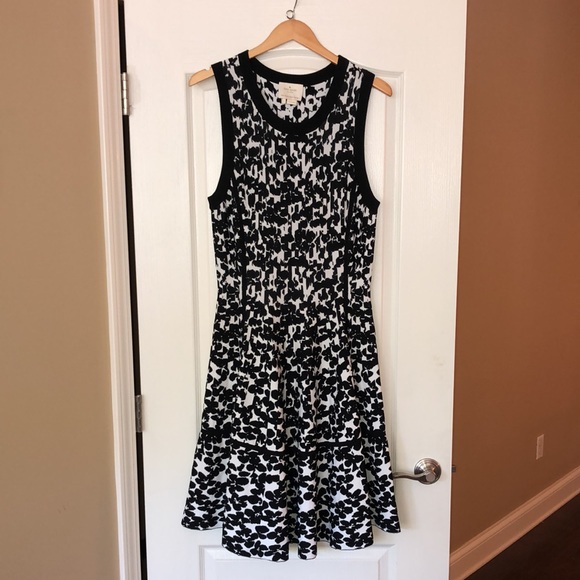 Kate Spade Black and White Floral Jacquard Fit and Flare Dress, Size Large. - Picture 2 of 11